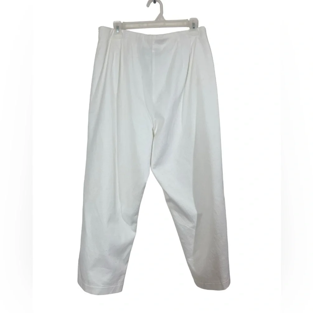 Bob Mackie women’s Wearable Art textures white golf pants. Size large - Picture 5 of 9